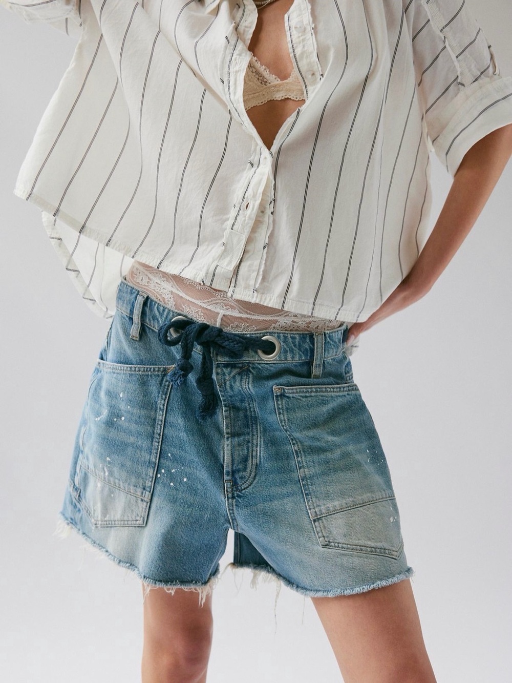 We The Free Moxie Barrel Shorts Size 25